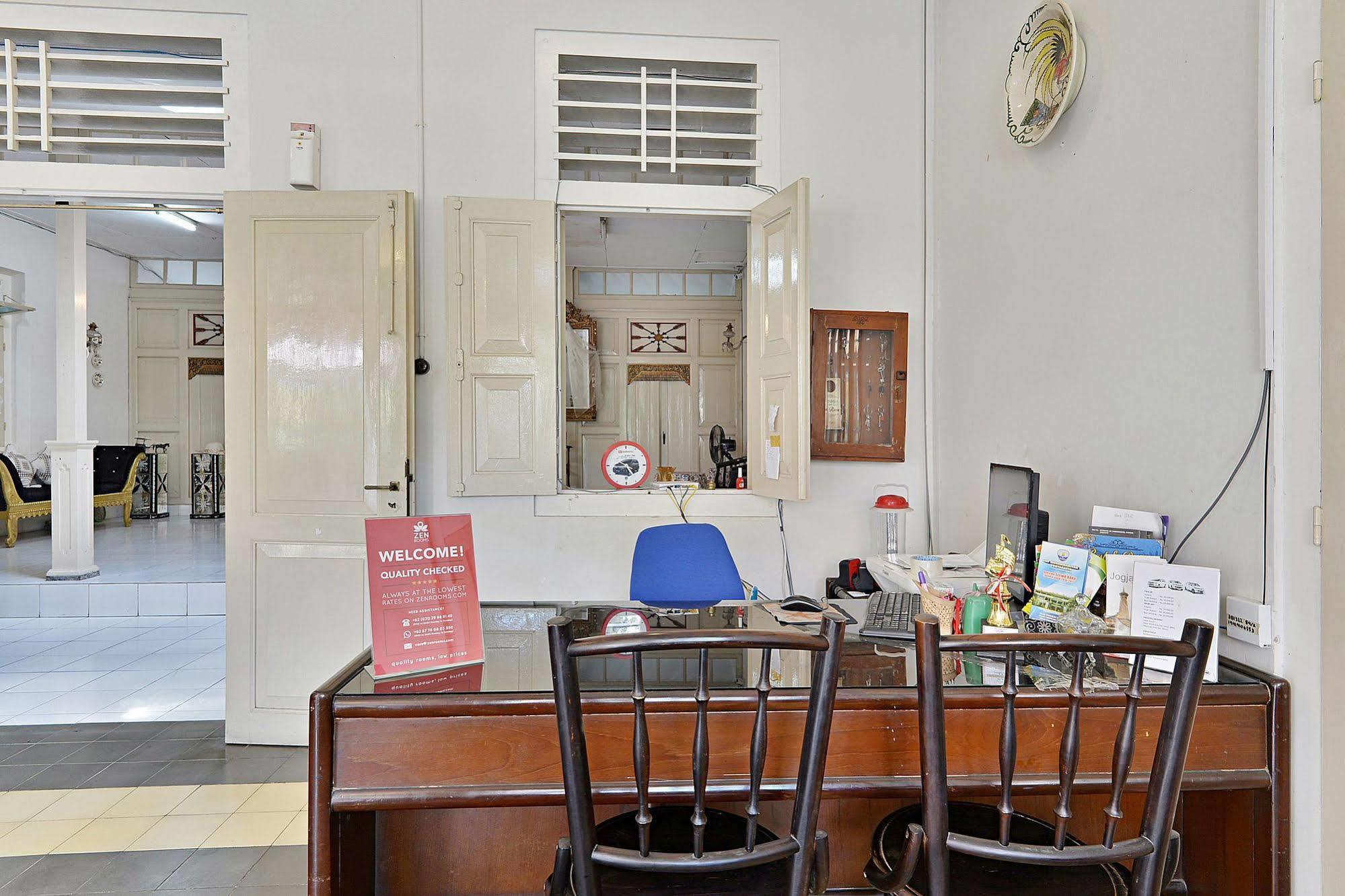Zen Rooms Panembahan Kraton ยอกยาการ์ตา ภายนอก รูปภาพ