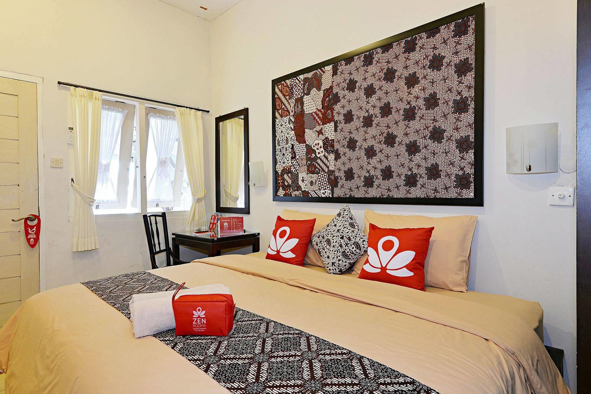 Zen Rooms Panembahan Kraton ยอกยาการ์ตา ภายนอก รูปภาพ