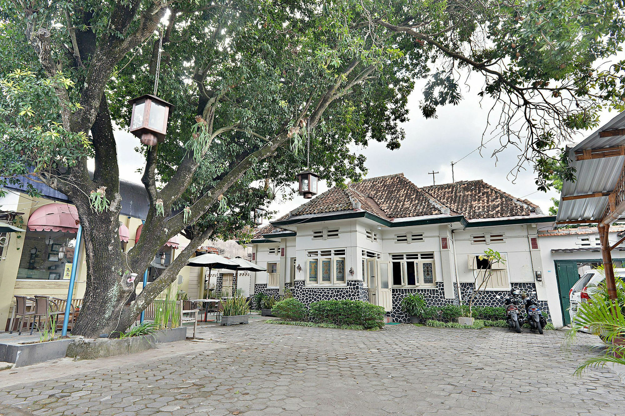 Zen Rooms Panembahan Kraton ยอกยาการ์ตา ภายนอก รูปภาพ